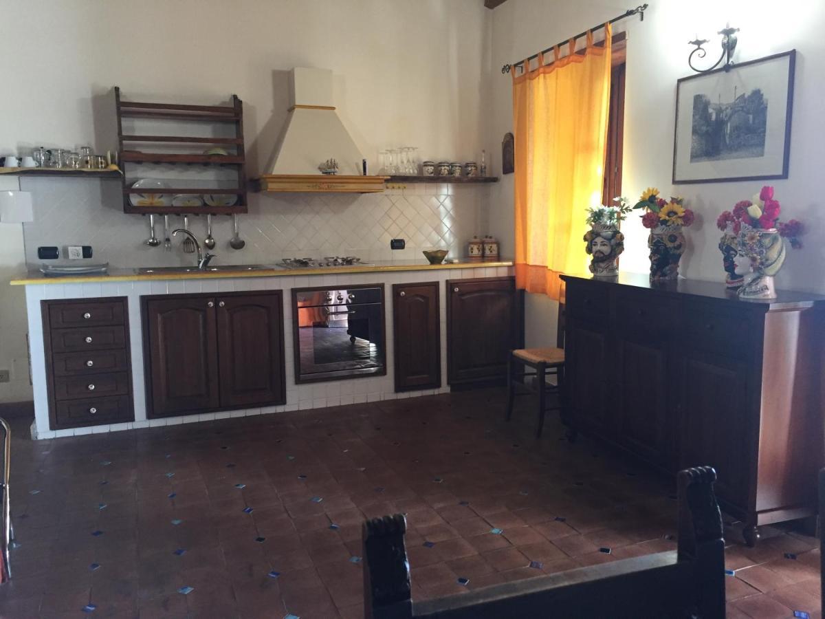 B&B Il Padrino Савока Экстерьер фото